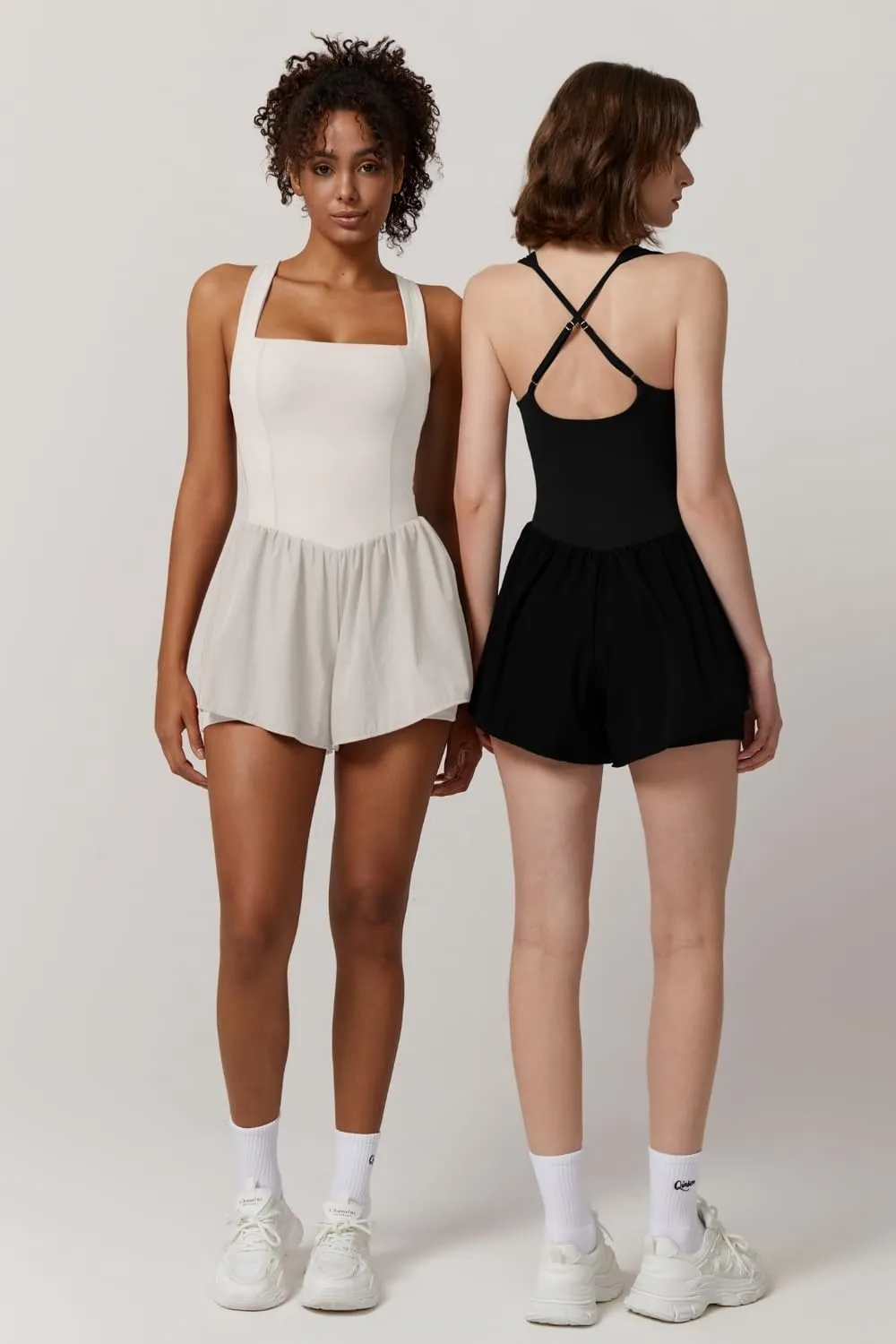 QINSEN Women's Square Neck Sleeveless Romper Jumpsuit Casual Summer One Piece Outfit with Pocket