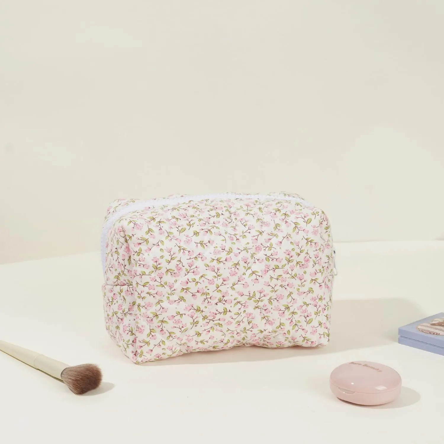 Small Quilted Cotton Makeup bag, Cute Floral Cosmetic bag, Cotton Aesthetic Makeup Pouch, Large Capacity Travel Toiletry Bag for Women and Girls (Pink)