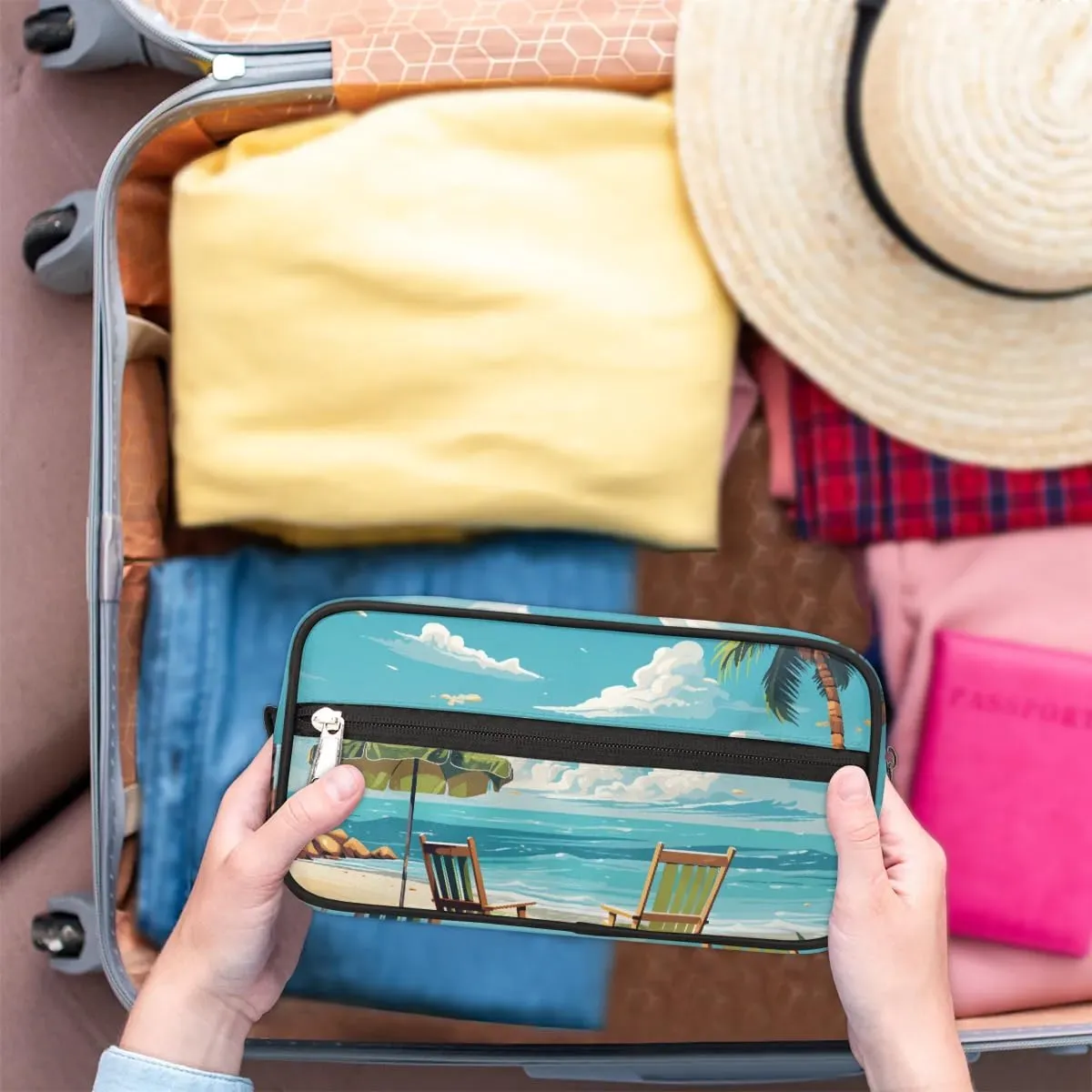 Travel Toiletry Bag for Women Men Beach Ocean Themed Hanging Cosmetic Bag Waterproof Makeup Bag for Shaving Makeup Toothbrush & Travel Essentials