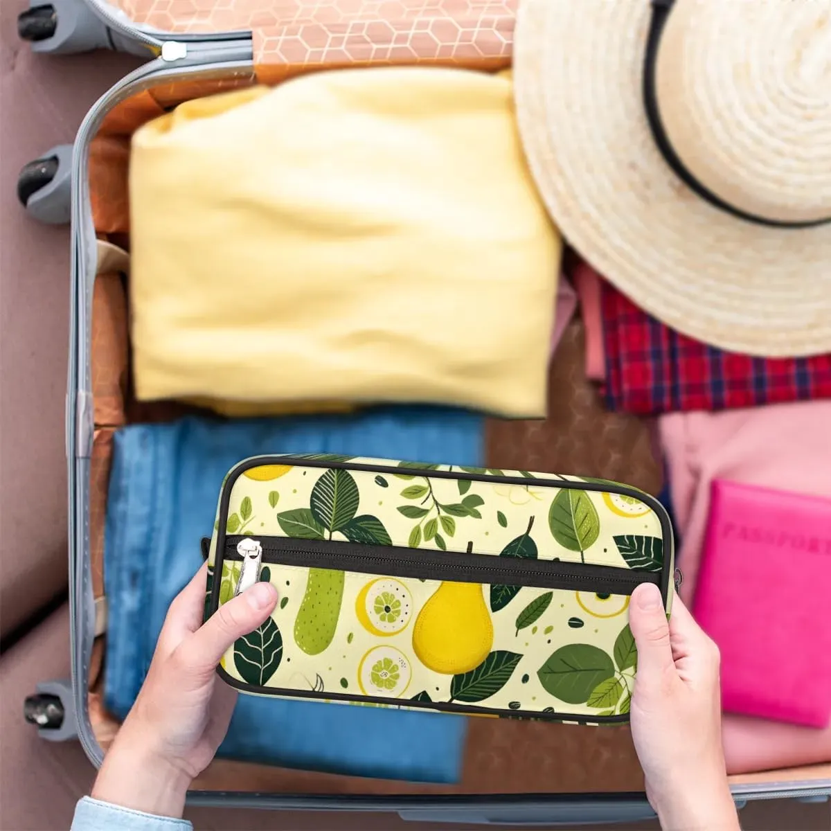 Travel Toiletry Bag for Women Men Pear Lemon Leaves Hanging Cosmetic Bag Waterproof Makeup Bag for Shaving Makeup Toothbrush & Travel Essentials